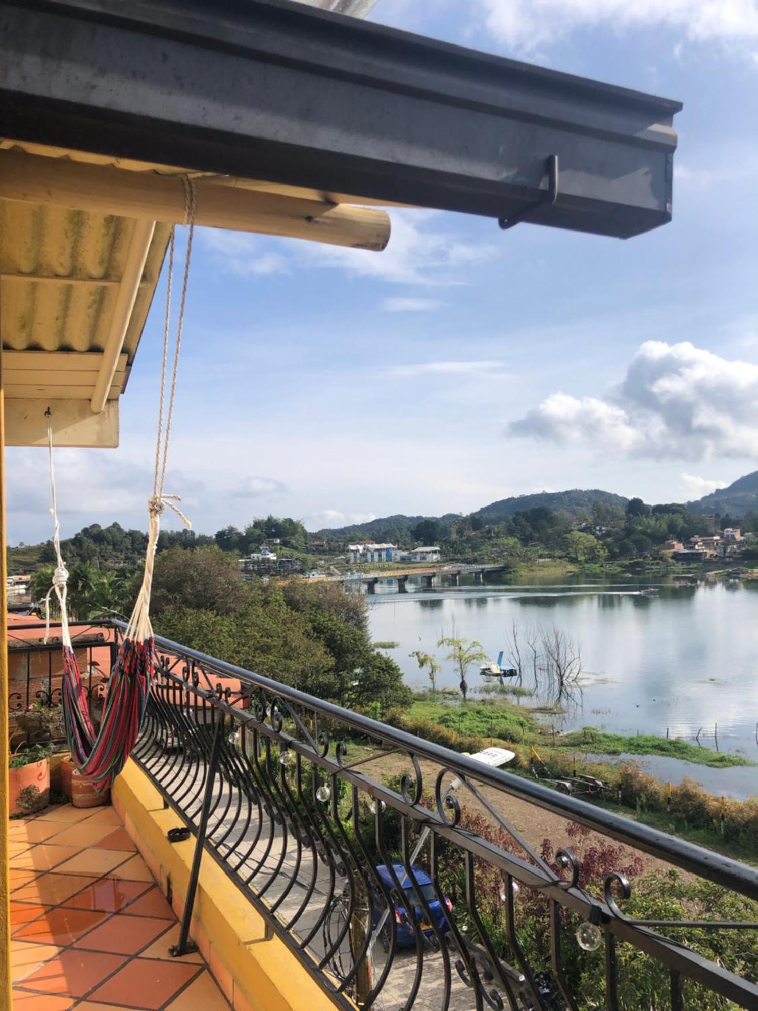 Lake View Hostel Guatape Exterior photo
